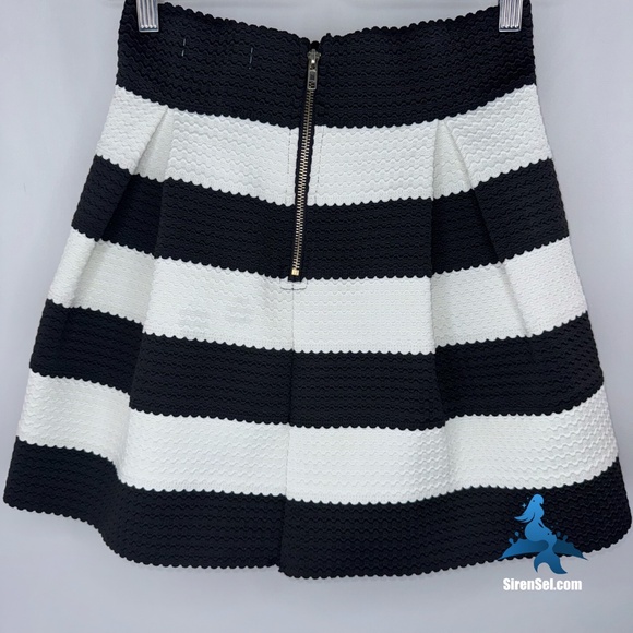 1170 Dina Be (also known as Aina Be) Striped Textured Skirt - M - Black / White - Picture 5 of 9